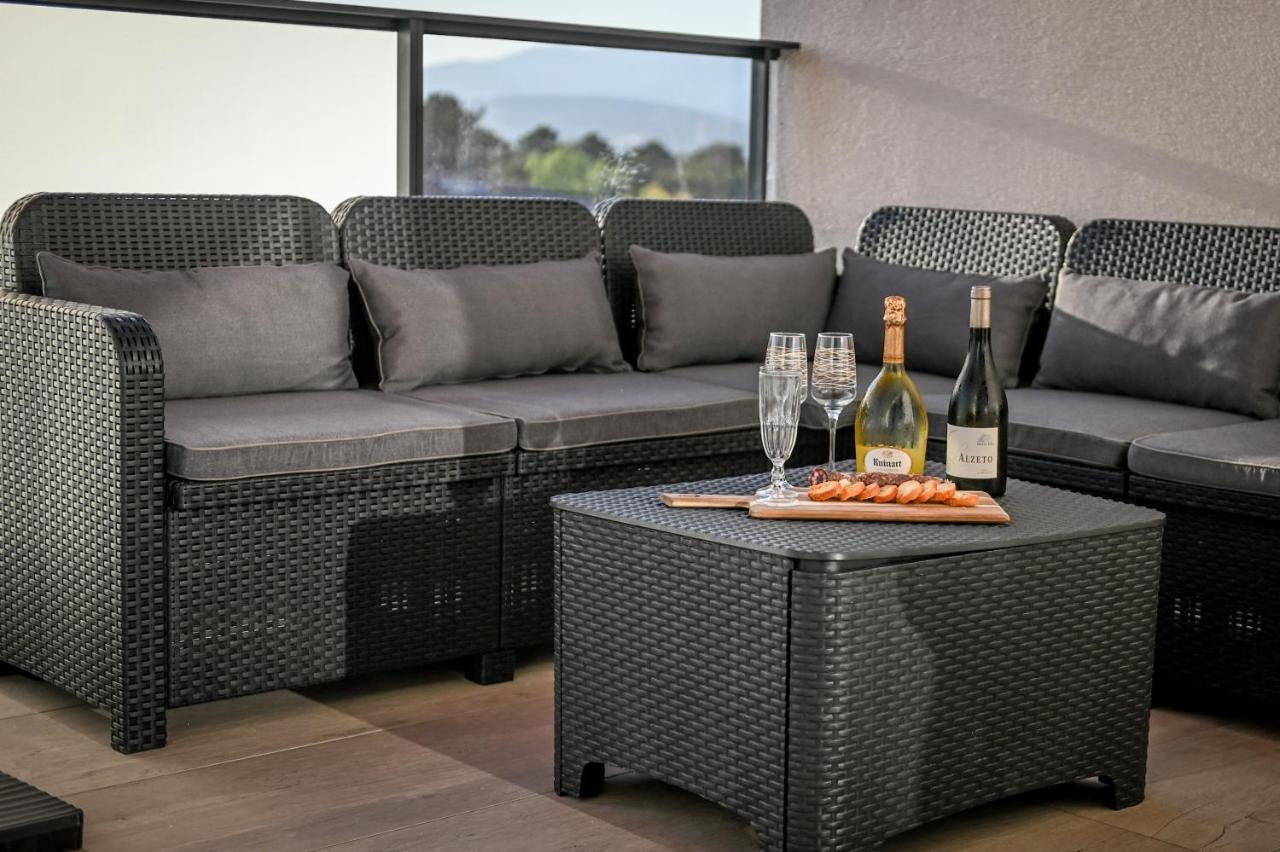 شقة Porticcio Vacations - Terrasse, Piscine, Jacuzzi, Clim - By Tgb المظهر الخارجي الصورة